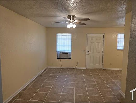 4th image of 7217 Bailey Ct