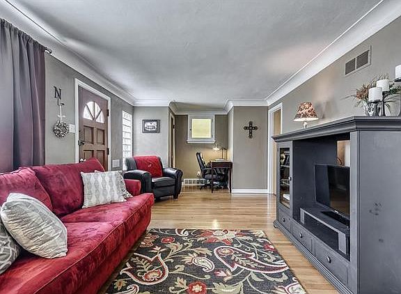 4th image of 6413 Arthur Ave