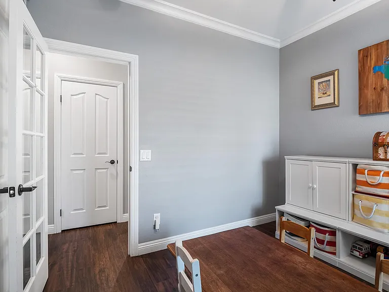 Playroom/Bedroom 5