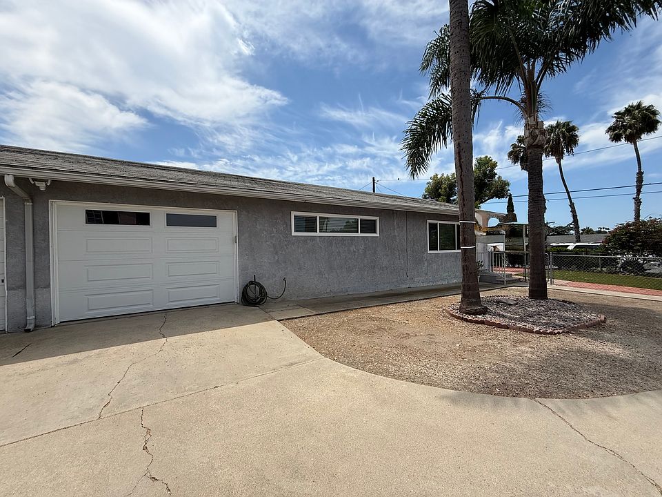 1st image of 2655 Citronella St
