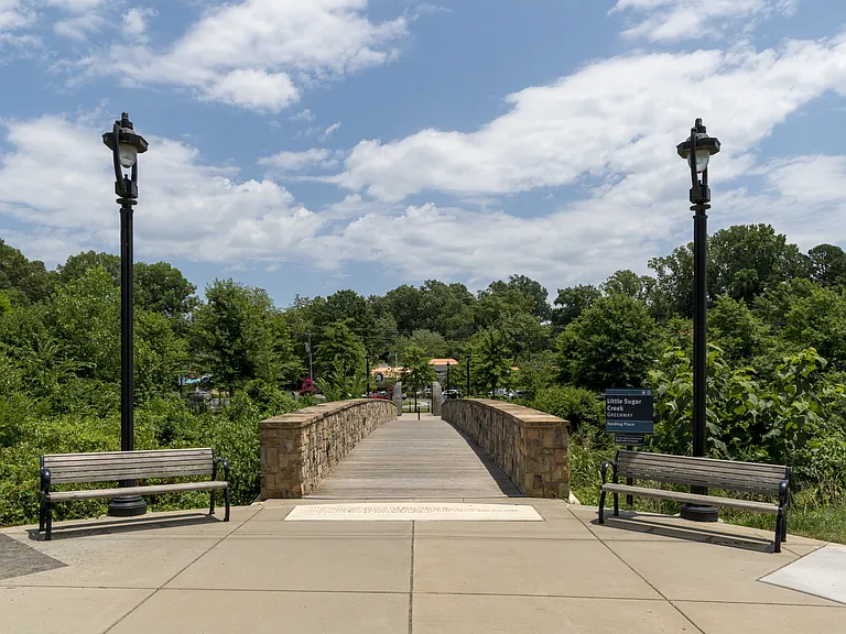 Berkshire Dilworth — Photo 27