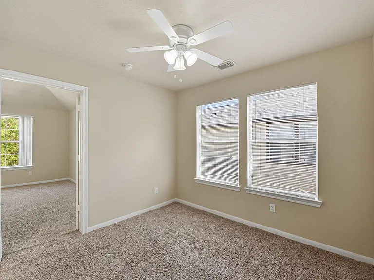 5227 Brinkman Ct — Photo 24