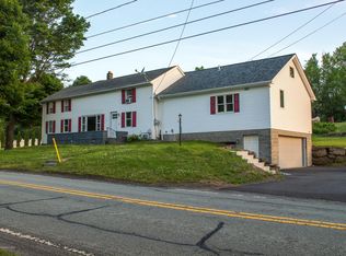 1391 Layton Rd, Clarks Summit, PA 18411