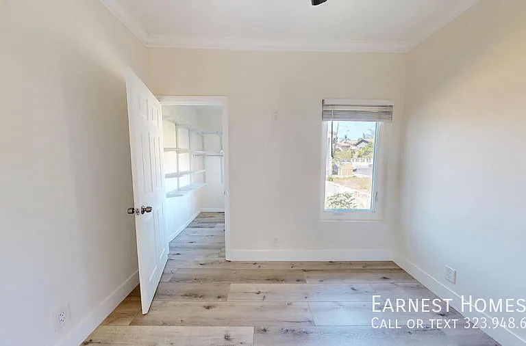 1307 Waterloo St — Photo 18