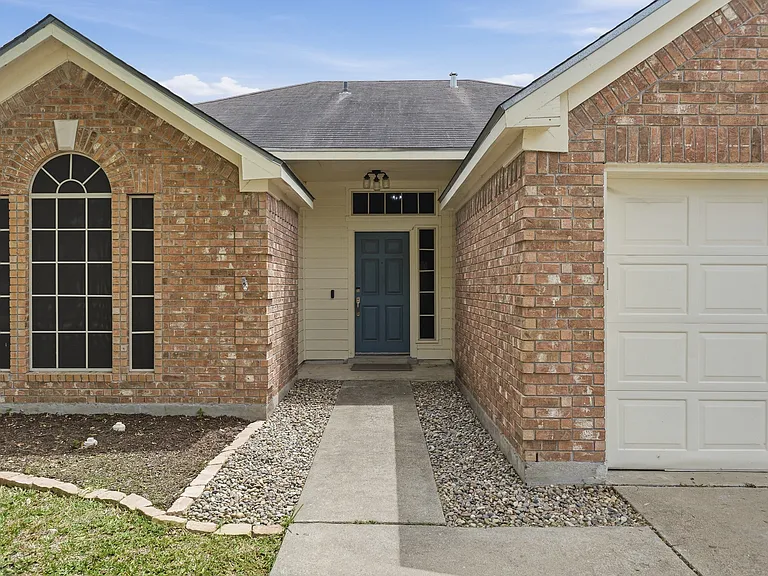 7218 Gingerberry Dr — Photo 3