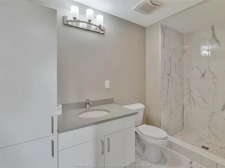 2550 Sandwich West Pkwy #303 — Photo 17
