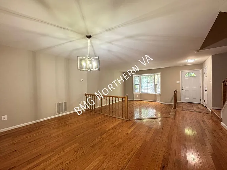 9606 Scotch Haven Dr — Photo 5