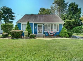 19 Stuart Dr, East Brunswick, NJ 08816