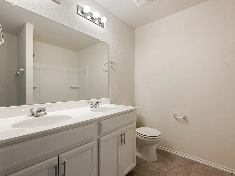 110 Russet Trl — Photo 37