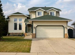 1118 S Maple Ave, Crossfield, AB T0M0S0