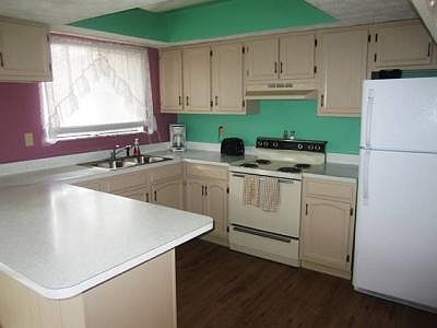 2nd image of 20 Private Drive 52 Unit B