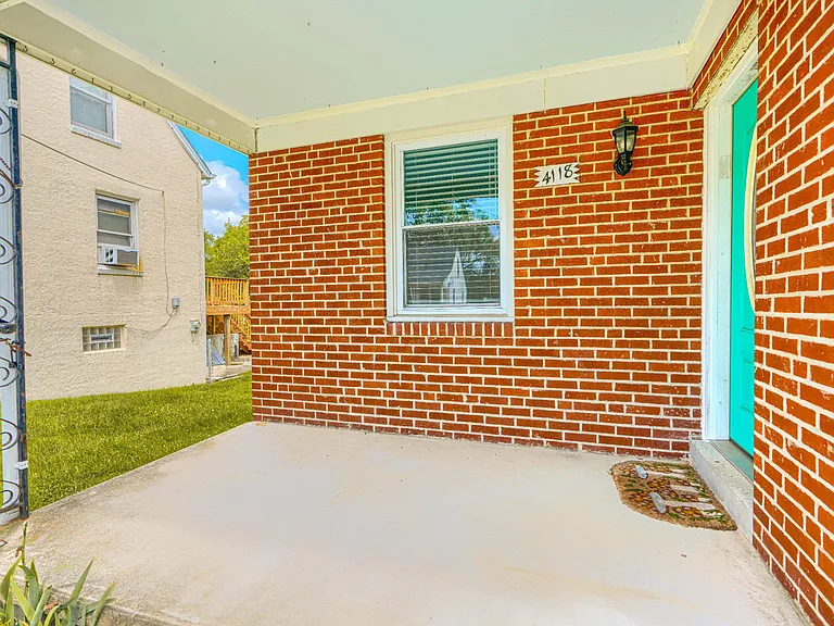 4118 Slater Ave — Photo 3