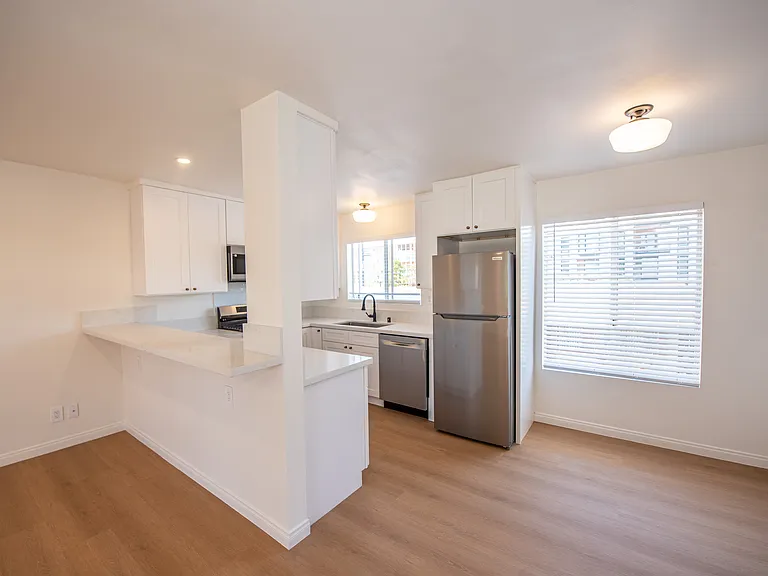 Valeria Apartments — Photo 31
