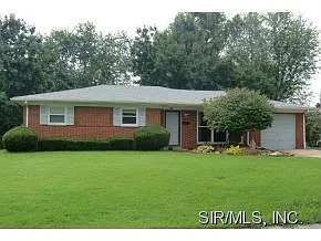 125 Brittany Ln photo 1