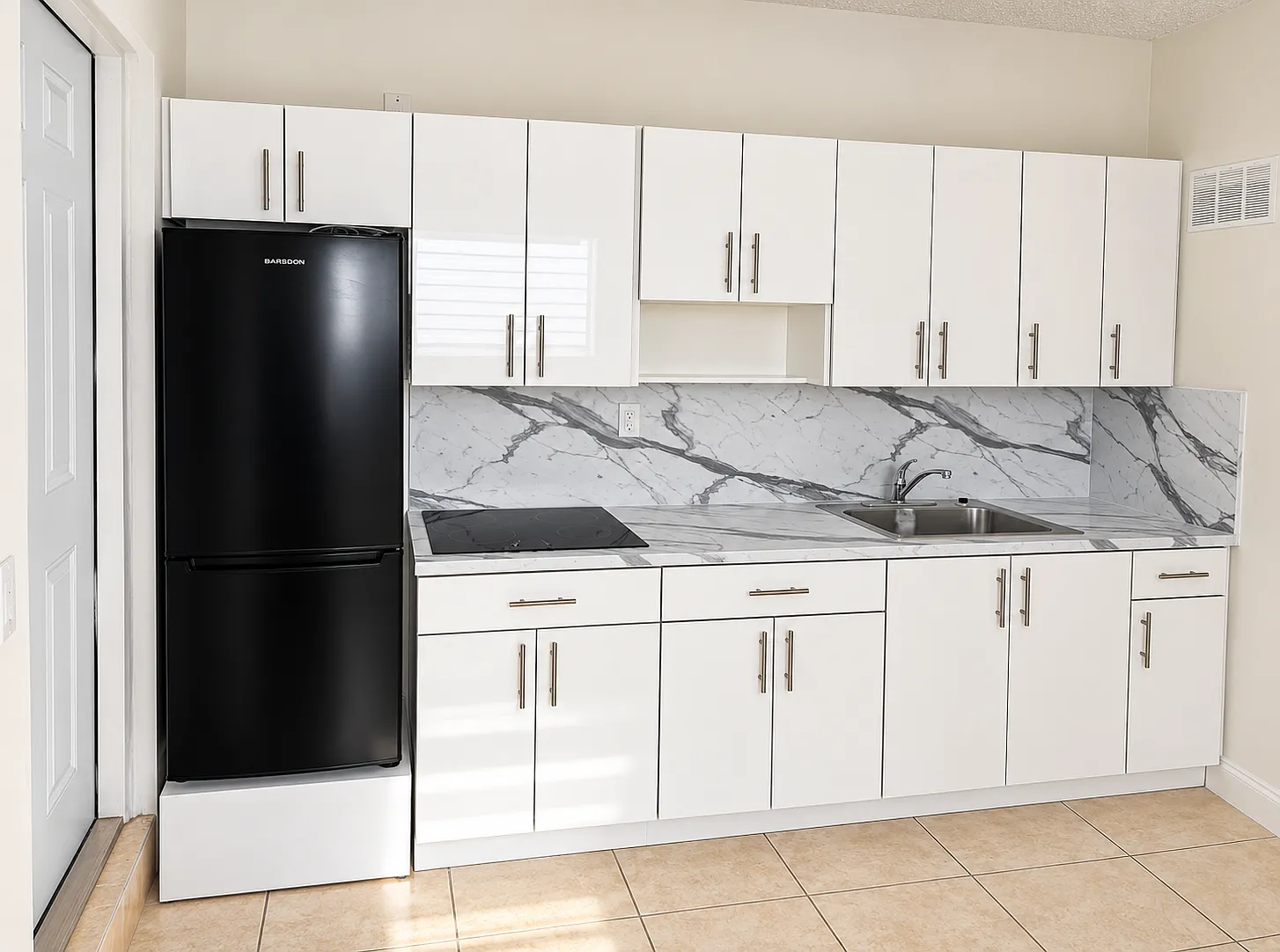 Studio, 1.0 bath, 520 sqft, $1,300 — Photo 1