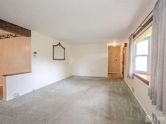 4th image of 503 Elizabeth Ave