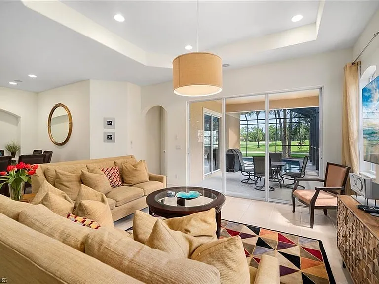 8519 Chase Preserve Dr — Photo 2
