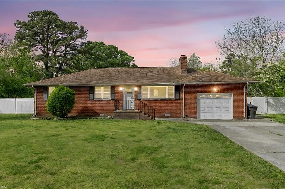 1st image of 4904 Farrington Dr