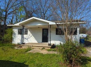 205 Spruce St, Rossville, GA 30741