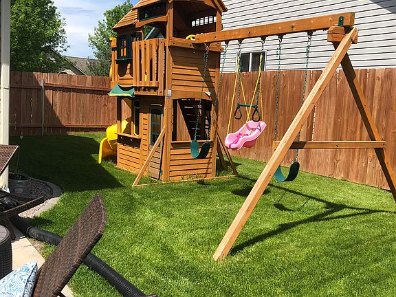 2nd image of 2788 Sheffield Dr