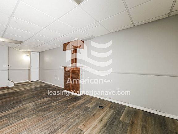 1039843_005_living_room_14142393.jpg