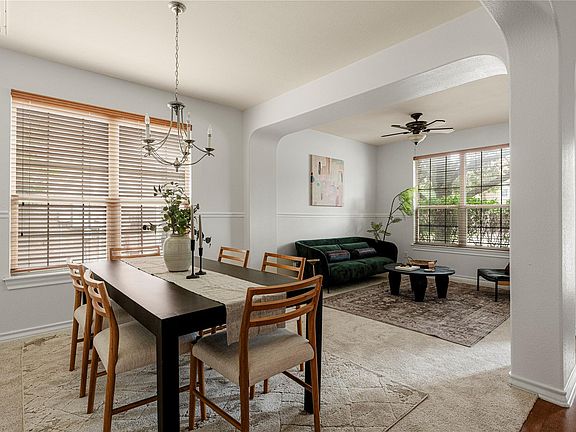 3rd image of 212 Camperdown Elm Dr