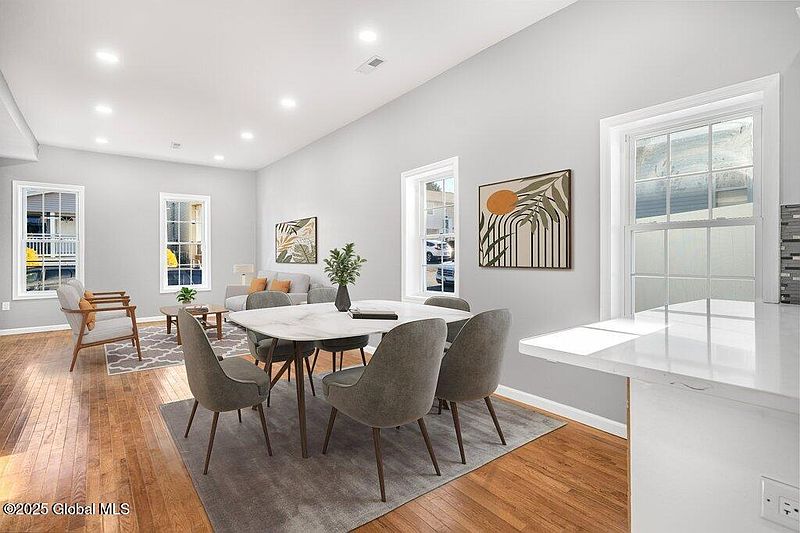 5th image of 1511 8th Avenue