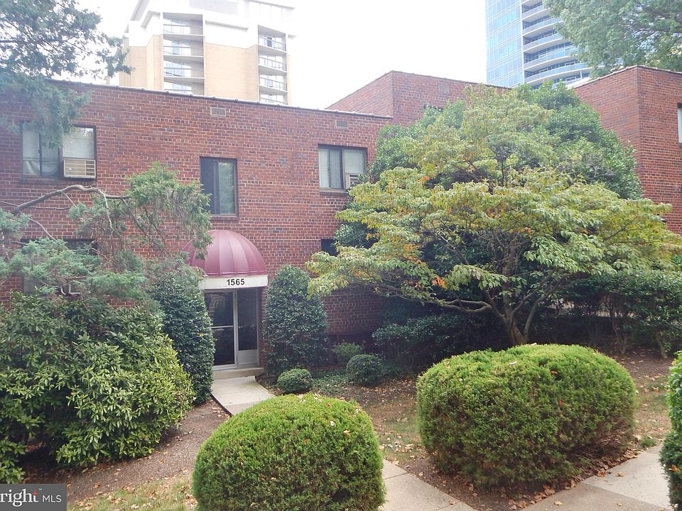 1st image of 1563 N Colonial Ter APT 302