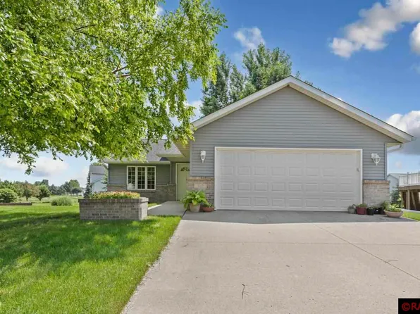 117 Pebble Creek Ct, Mankato, MN 56001