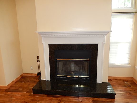 3rd image of 2814 Gilcrest Ct