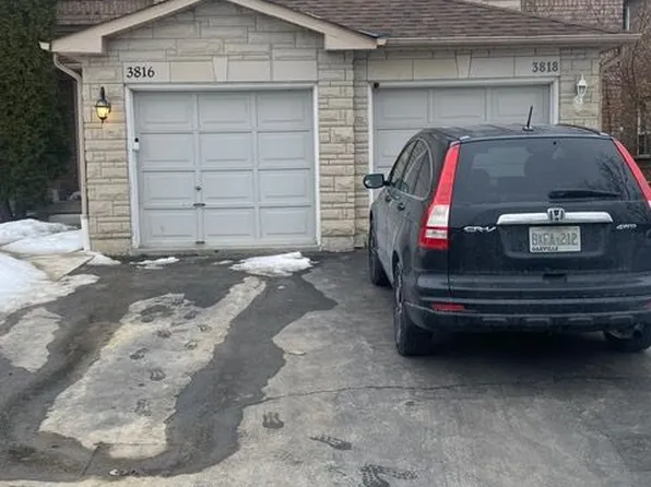 3816 Foxborough Trl, Mississauga, ON L5N 7W4