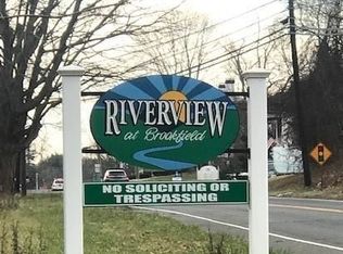 11 Riverview Ct #11, Brookfield, CT 06804