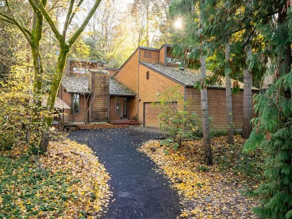 9411 SW 62nd Dr, Portland, OR 97219