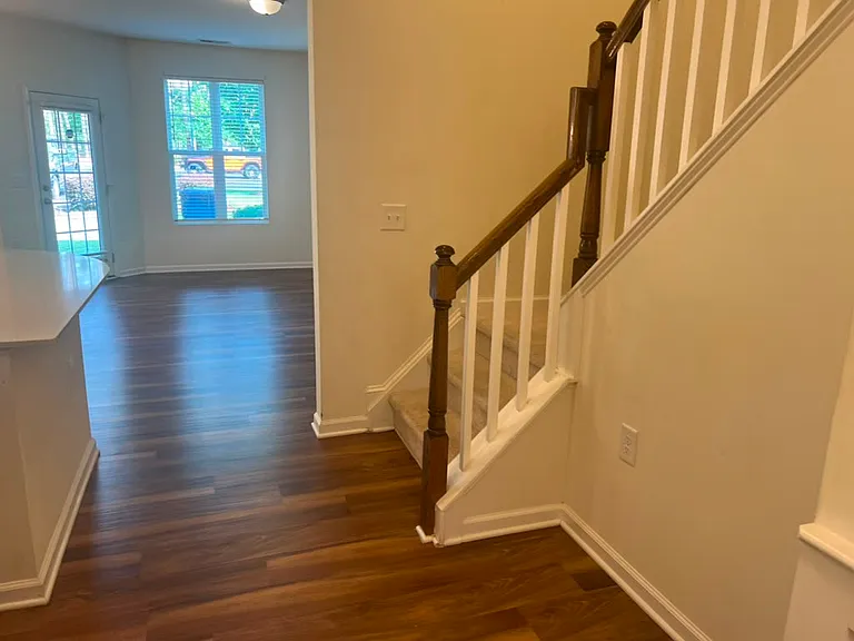 6140 Beale Loop — Photo 8