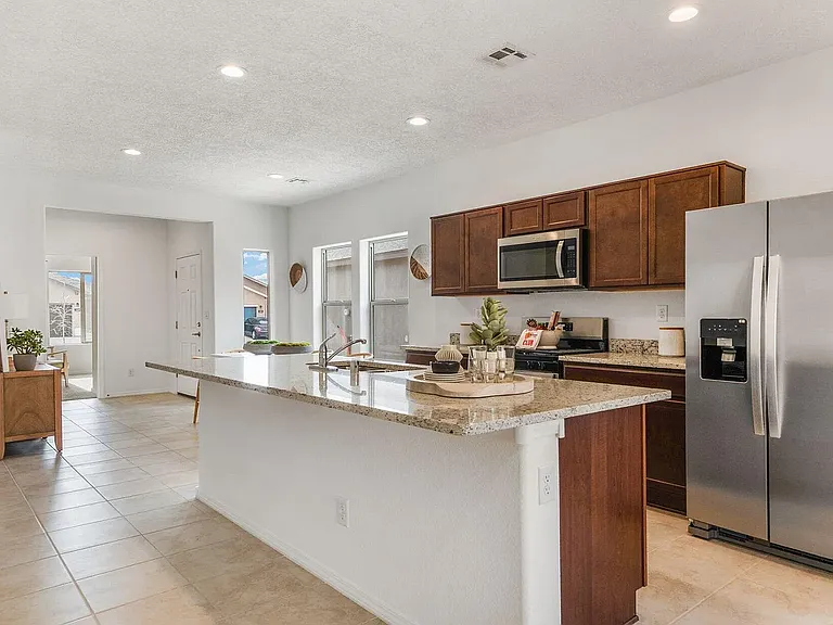 279 Prism Ave SW — Photo 7