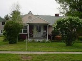 25 Sherwood Dr, Bloomsburg, PA 17815