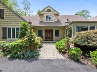 33 Nottingham Way, Millington, NJ 07946