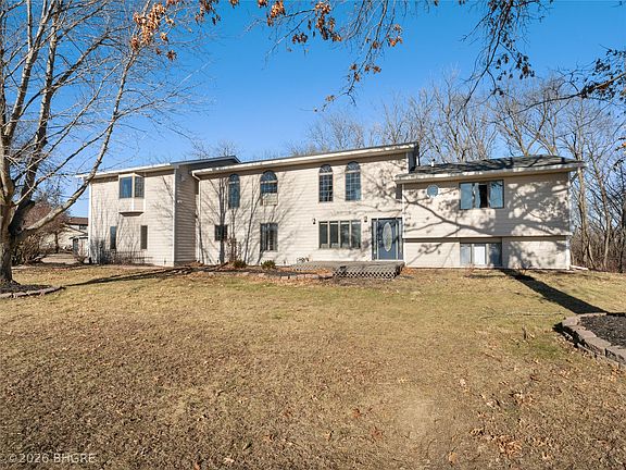 2nd image of 7930 SE Vandalia Dr