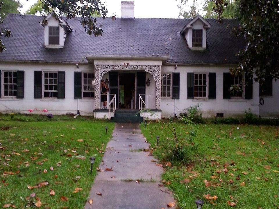 1st image of 501 W Hickory Ave