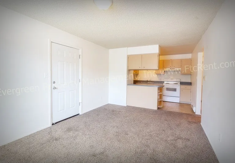 2034-2036 W Plum St — Photo 19