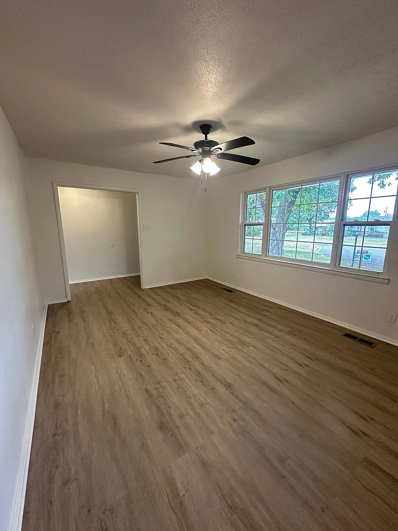 6 Raliegh Cir — Photo 4