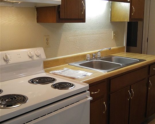 4th image of 114 Dana Dr