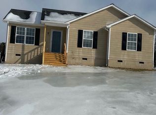 517 Magnolia Farms Dr, Petersburg, VA 23803