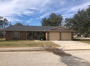 1007 N Georgia Ave, Big Lake, TX 76932