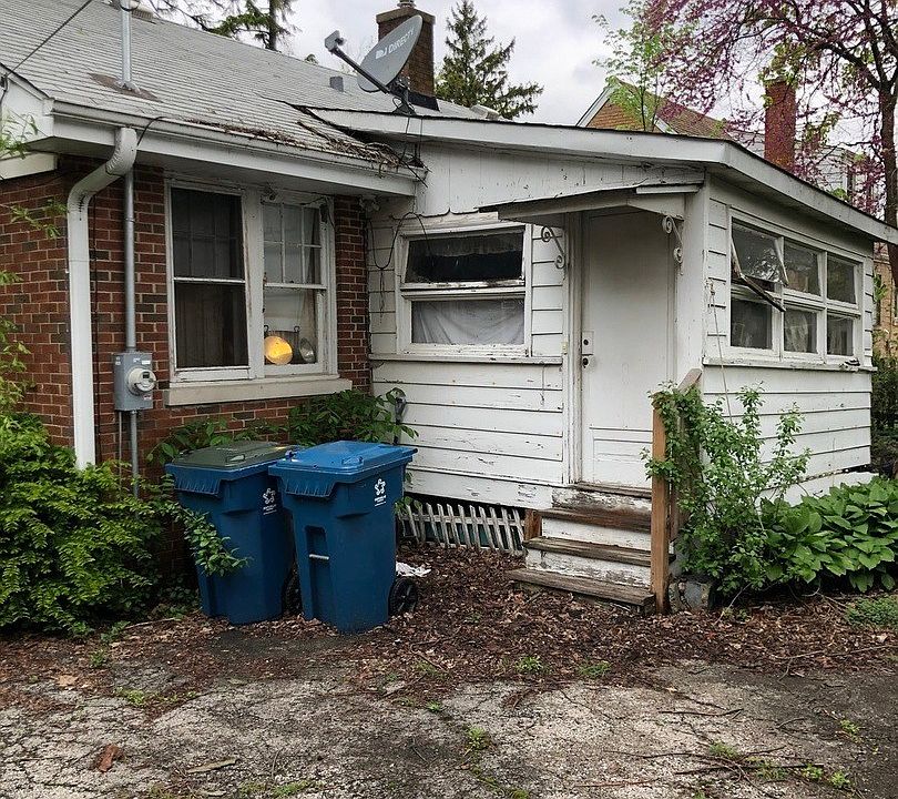 2nd image of 601 S Rex Blvd