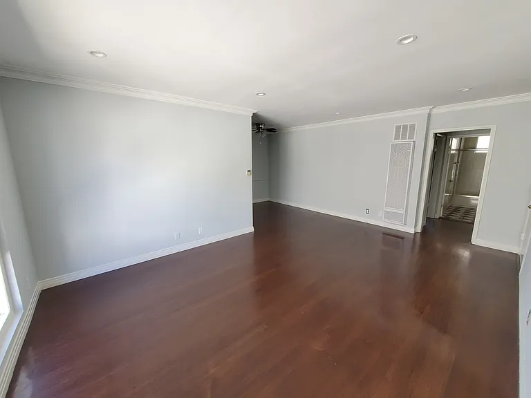 8540 Saturn St #4 — Photo 4