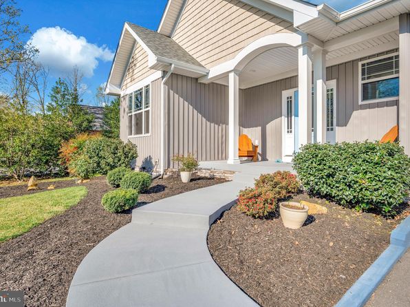 106 Wakefield Dr, Locust Grove, VA 22508