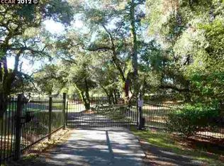 5004 Maddocks Rd, Sebastopol, CA 95472