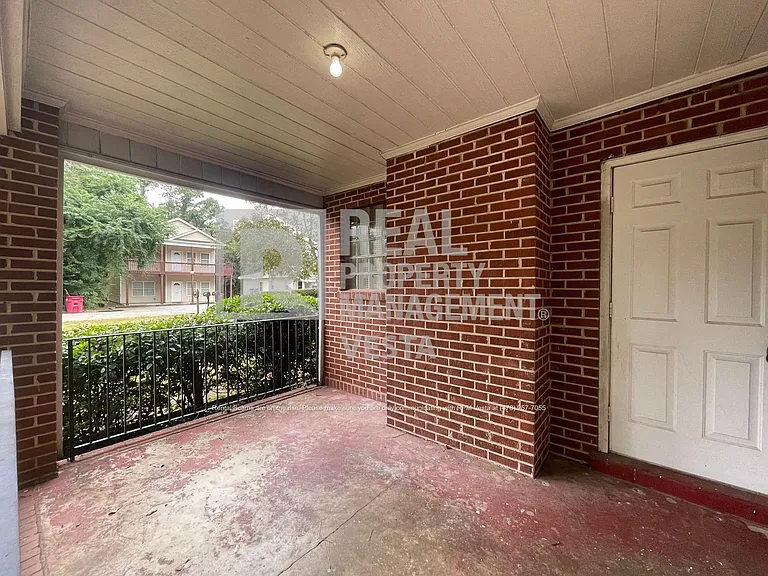3163 Highpoint Dr — Photo 9