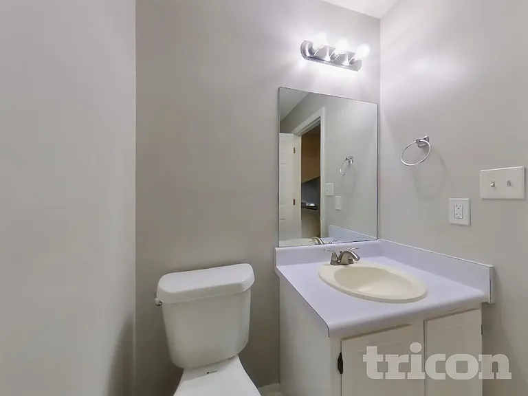 57 Michael Point — Photo 15